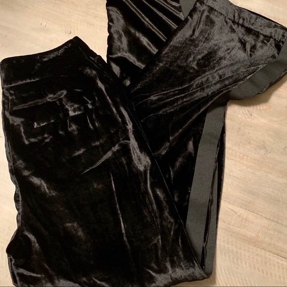 CHELSEA28 Velvet Wide Leg Trousers - Picture 7 of 8